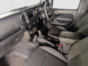 Jeep Wrangler 3.6 Sport automatic 4DR - Image 3