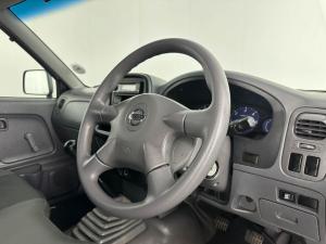 Nissan Hardbody NP300 2.5 TDi LWBS/C - Image 14
