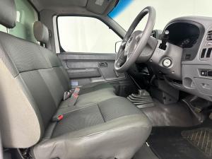 Nissan Hardbody NP300 2.5 TDi LWBS/C - Image 19