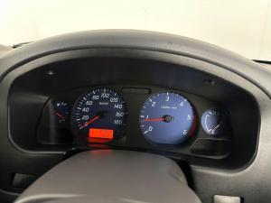 Nissan Hardbody NP300 2.5 TDi LWBS/C - Image 7