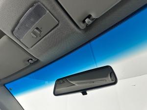 Nissan Hardbody NP300 2.5 TDi LWBS/C - Image 9