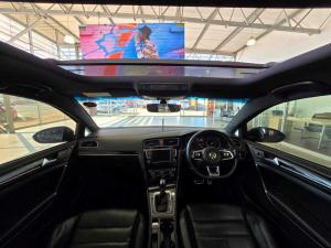 Volkswagen Golf VII GTi 2.0 TSI DSG - Image 15