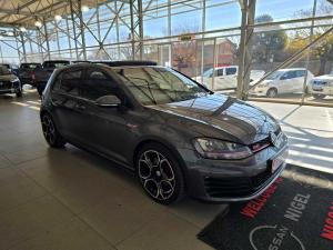 Volkswagen Golf VII GTi 2.0 TSI DSG - Image 16