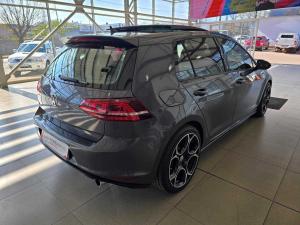 Volkswagen Golf VII GTi 2.0 TSI DSG - Image 17