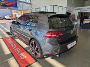 Volkswagen Golf VII GTi 2.0 TSI DSG - Image 18
