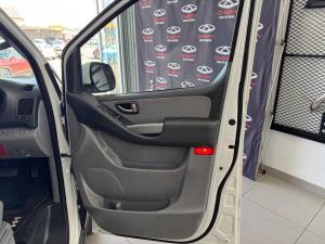Hyundai H-1 2.5 Crdi A/T/ 2.5 Elite automatic - Image 15