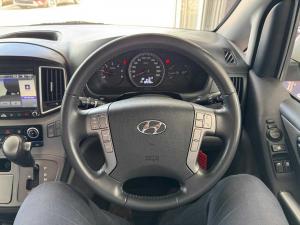 Hyundai H-1 2.5 Crdi A/T/ 2.5 Elite automatic - Image 16