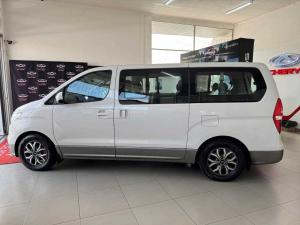 Hyundai H-1 2.5 Crdi A/T/ 2.5 Elite automatic - Image 3