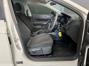 Volkswagen Polo hatch 1.0TSI - Image 8