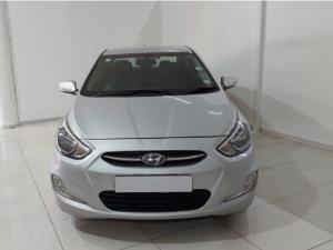 Hyundai Accent hatch 1.6 Fluid auto - Image 10