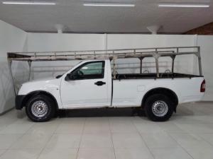 Isuzu KB 250D-Teq double cab LE KB72 - Image 2