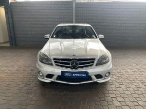 Mercedes-Benz C-Class sedan C63 AMG - Image 5