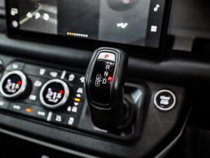 Land Rover Defender 130 D300 First Edition - Image 15