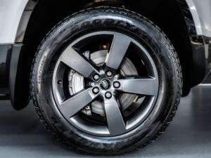 Land Rover Defender 130 D300 First Edition - Image 4
