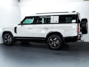 Land Rover Defender 130 D300 First Edition - Image 8