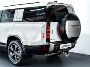 Land Rover Defender 130 D300 First Edition - Image 9