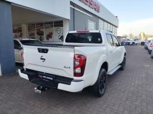 Nissan Navara 2.5DDTi double cab LE 4x4 manual - Image 3
