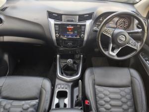 Nissan Navara 2.5DDTi double cab LE 4x4 manual - Image 5