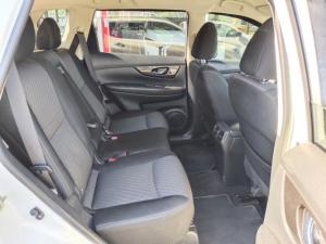 Nissan X-Trail 2.5 4x4 Acenta Plus - Image 8