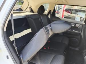Nissan X-Trail 2.5 4x4 Acenta Plus - Image 9