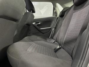 Volkswagen Polo Vivo hatch 1.6 Comfortline auto - Image 9
