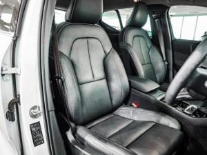 Volvo XC40 B3 Plus Bright - Image 12