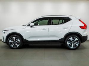 Volvo XC40 B3 Plus Bright - Image 3