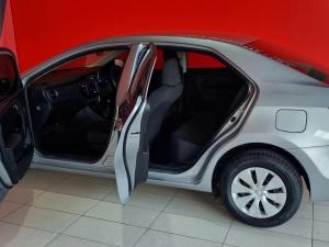 Toyota Corolla Quest 1.8 Plus manual - Image 7