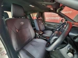 Toyota Hilux 2.8GD-6 double cab 4x4 Legend 50 auto - Image 17