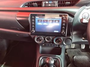 Toyota Hilux 2.4GD-6 single cab Raider manual - Image 10