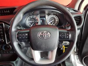 Toyota Hilux 2.4GD-6 single cab Raider manual - Image 14