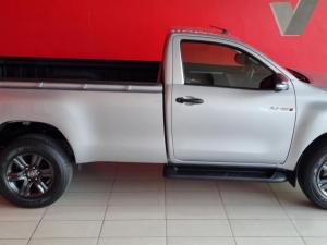 Toyota Hilux 2.4GD-6 single cab Raider manual - Image 4