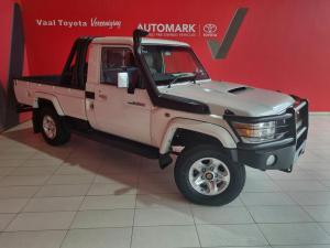 Toyota Land Cruiser 79 4.5D-4D V8 single cab LX - Image 1