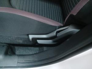 Toyota Starlet Cross 1.5 XS manual - Image 4