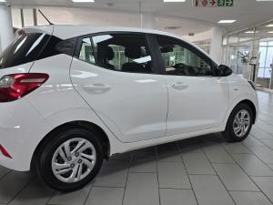 Hyundai Grand i10 1.0 Motion hatch manual - Image 10