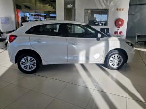 Suzuki Baleno 1.5 GL auto - Image 8