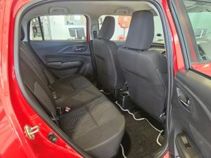 Suzuki Swift 1.2 GLX manual - Image 8