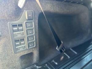 Land Rover Discovery D350 Dynamic HSE - Image 10
