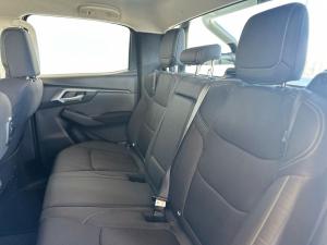 Isuzu D-Max 1.9TD double cab LS auto - Image 8