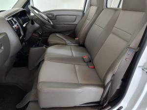 Hyundai H-100 Bakkie 2.6D deck - Image 10