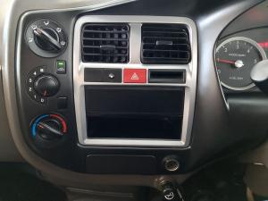 Hyundai H-100 Bakkie 2.6D deck - Image 17