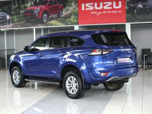 Isuzu mu-X 3.0TD LS 4x4 - Image 4