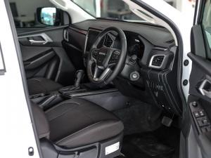 Isuzu D-Max 1.9TD double cab LS auto - Image 10