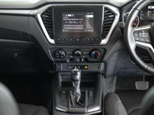 Isuzu D-Max 1.9TD double cab LS auto - Image 11
