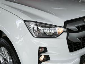 Isuzu D-Max 1.9TD double cab LS auto - Image 9