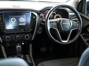 Isuzu mu-X 3.0TD LS 4x4 - Image 10