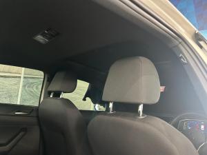 Volkswagen Polo hatch 1.0TSI R-Line - Image 15