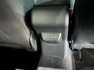 Volkswagen Polo hatch 1.0TSI R-Line - Image 16