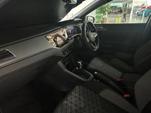 Volkswagen Polo hatch 1.0TSI R-Line - Image 20
