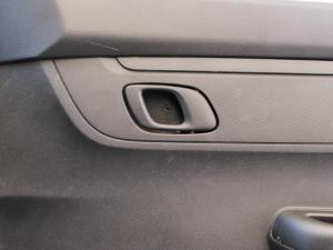 Renault Kwid 1.0 Zen - Image 13